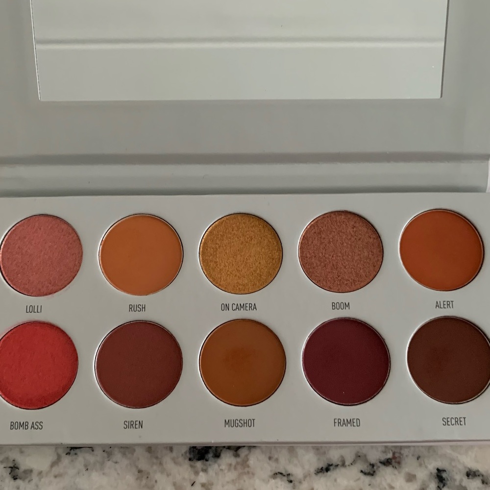 Morphe X Jaclyn Hill Ring the Alarm Palette - Picture 3 of 5